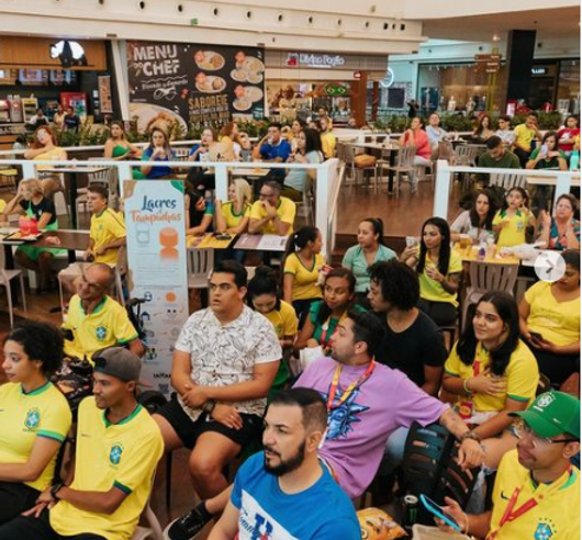 Uberlândia Shopping transmite Jogos da Copa do Mundo na Praça de Alimentação
