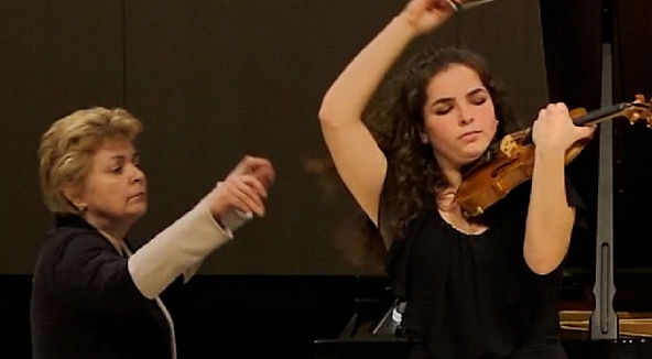 Duo Avita é atração desta semana nas “Sextas Musicais” na Casa Thomas Jefferson