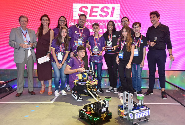 Estudantes mineiros são campeões em torneio de robótica FTC