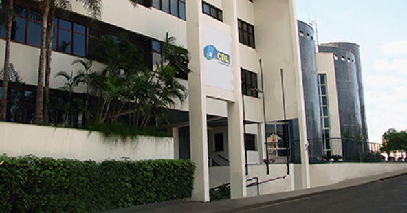Fundação CDL Uberlândia seleciona candidatos para vagas de emprego e estágio