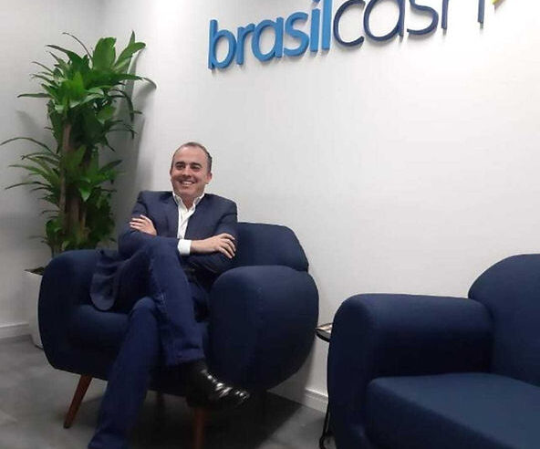 Um mundo financeiro na palma de suas mãos!
