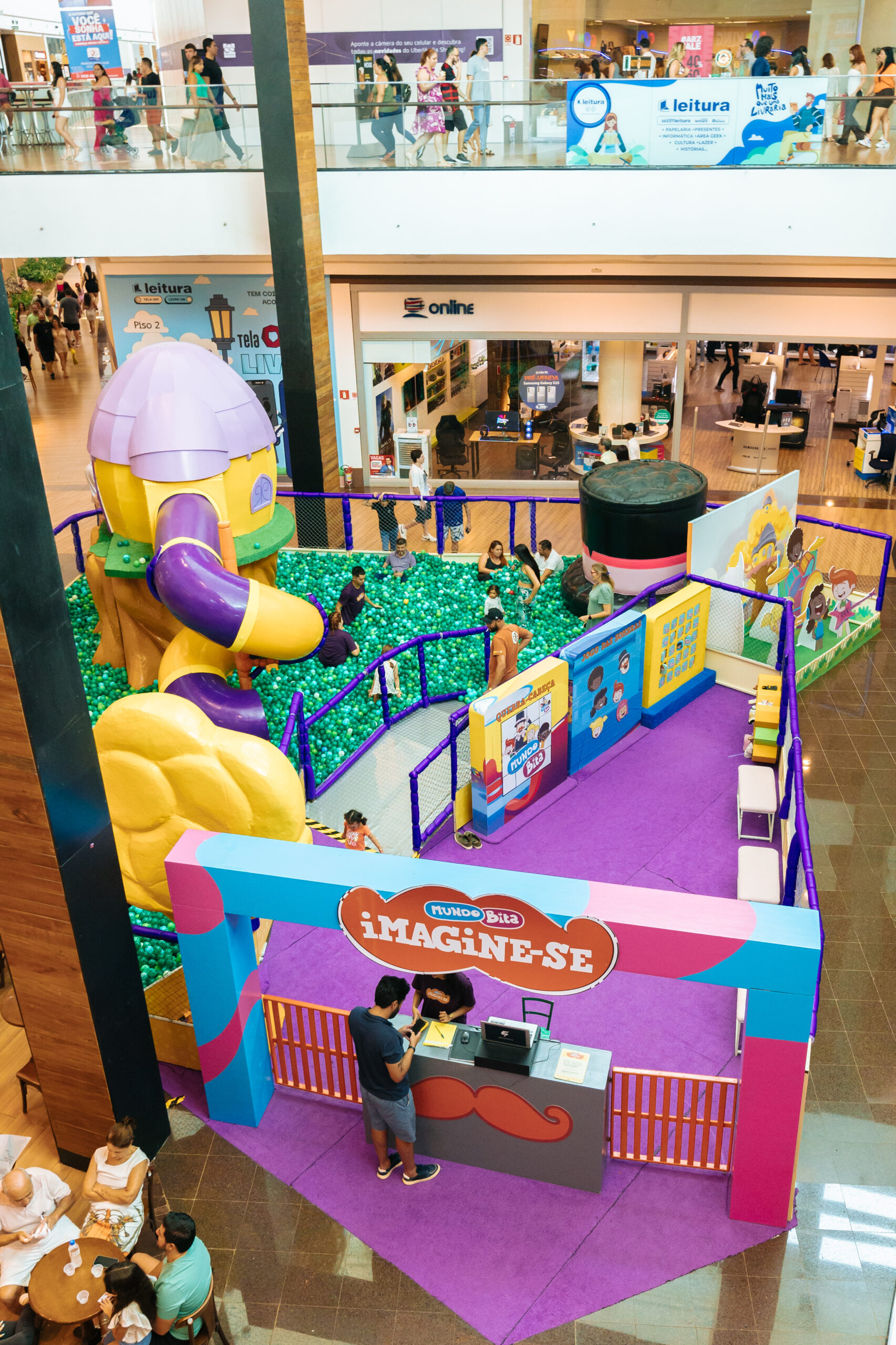 Últimos dias do Mundo Bita no Uberlândia Shopping