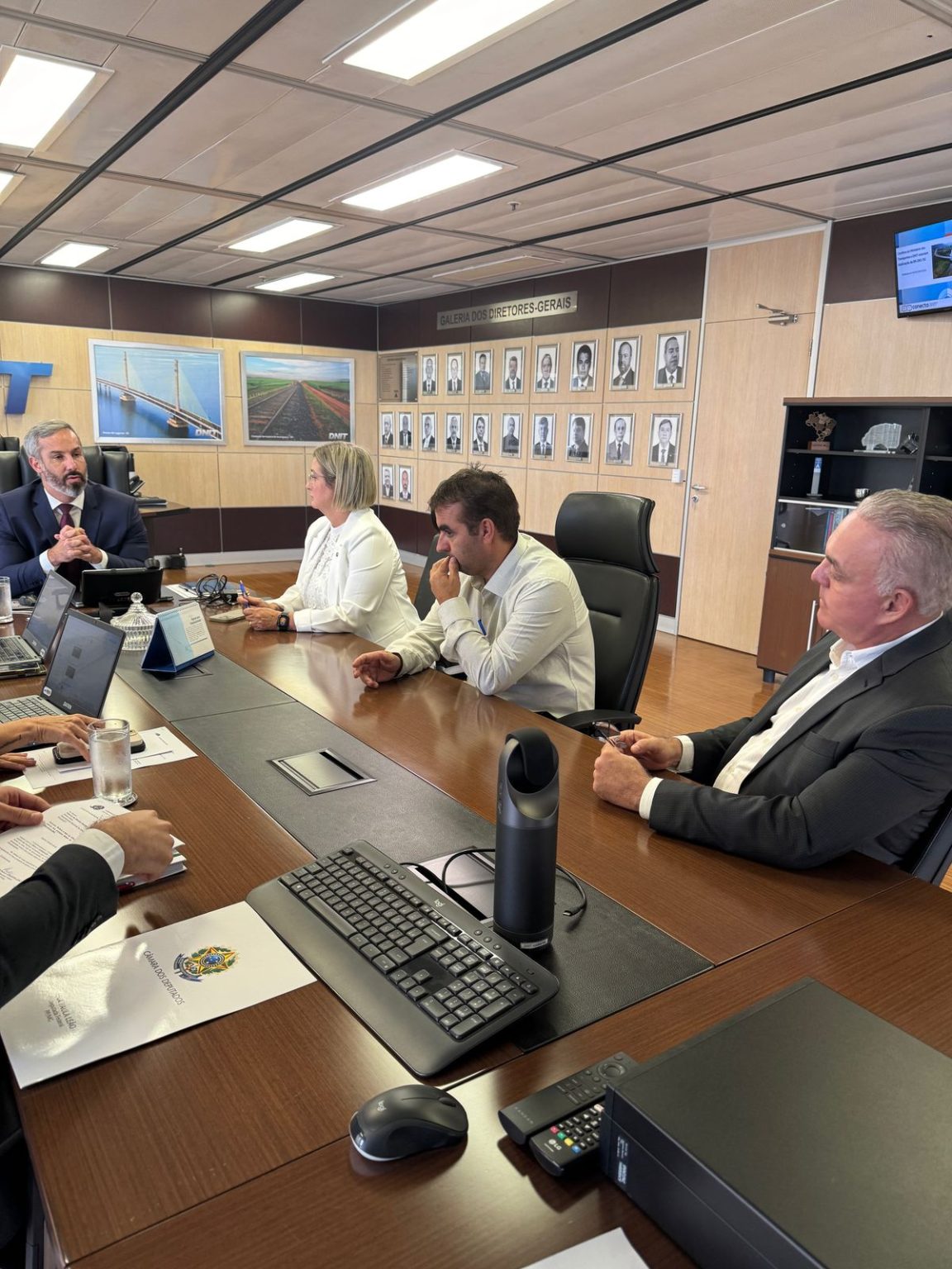 Prefeito se reúne com Dnit em Brasília para debater sobre obras em travessias viárias no perímetro urbano de Uberlândia
