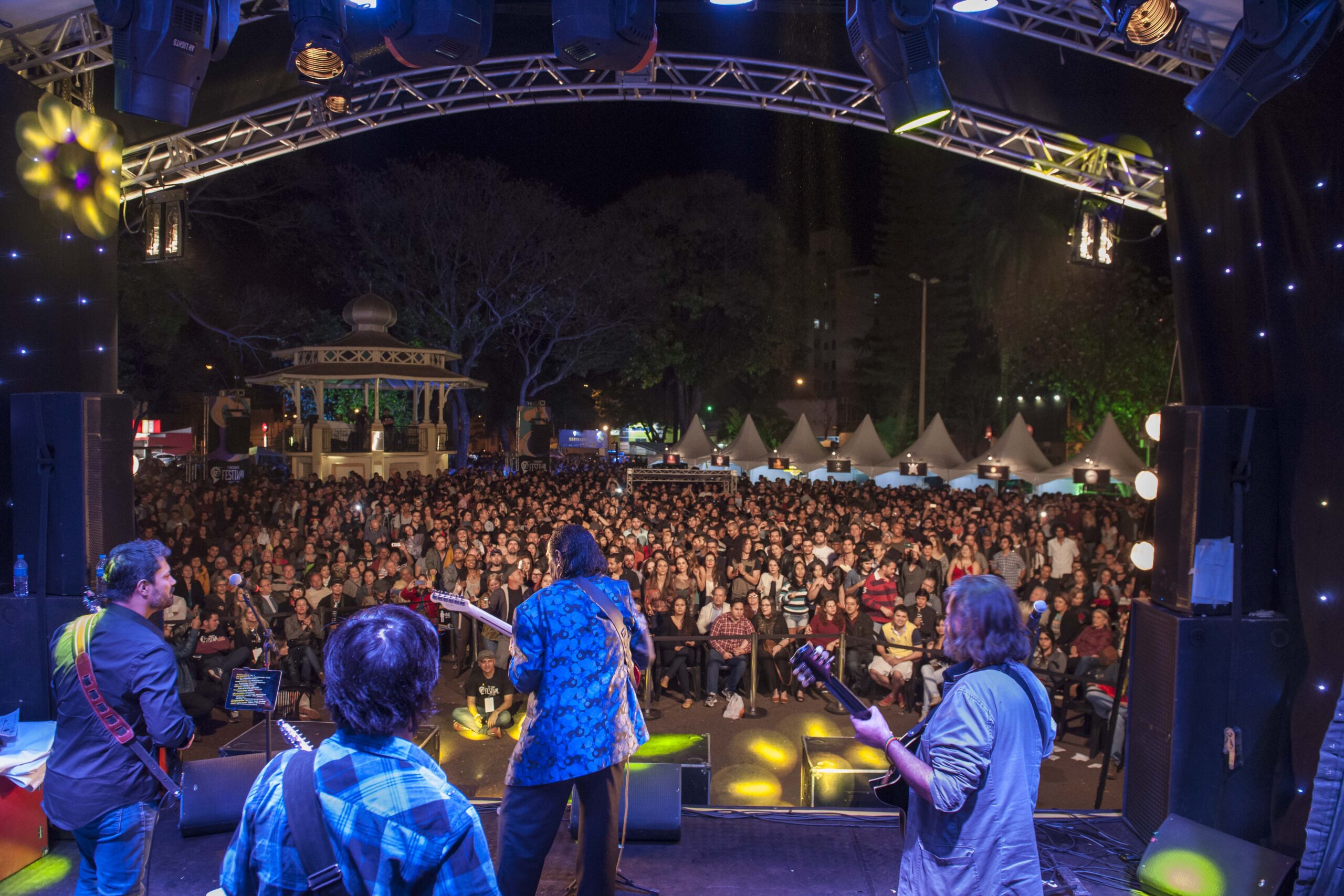 Fundinho Festival 2025 transforma a Praça Clarimundo Carneiro em palco do jazz e do blues