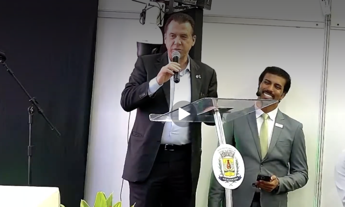 Fenicafé 2026 aborda a cafeicultura irrigada no Brasil, e vai até dia 16, em Araguari