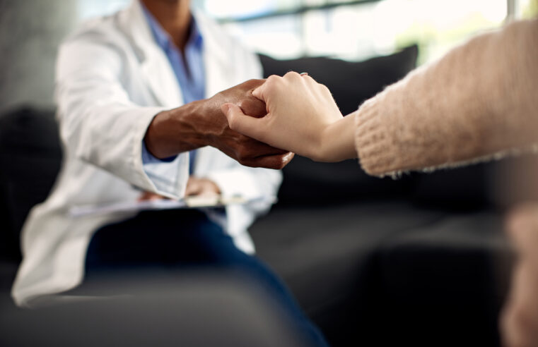 Uberlândia Shopping abre espaço para ação de conscientização e acolhimento em saúde mental neste sábado