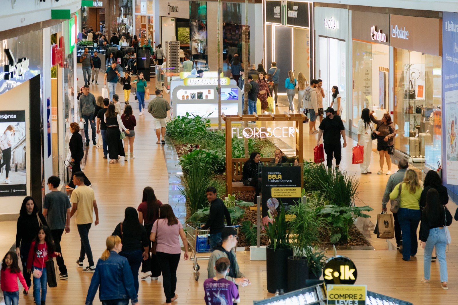 Uberlândia Shopping amplia horário das lojas âncora aos domingos