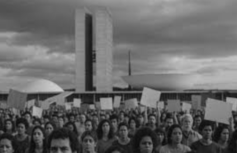 Marketing Político: Paradoxos da política contemporânea